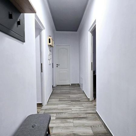 Apartament 3 Camere Hd Hunedoara Bagian luar foto